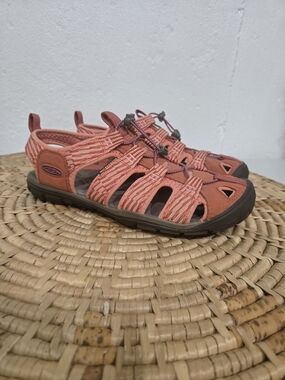 Keen Clearwater CXN Closed Toe Sandals